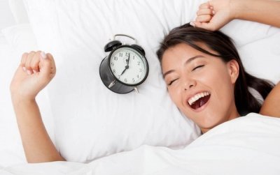 10 эффективных способов рано вставать без будильника